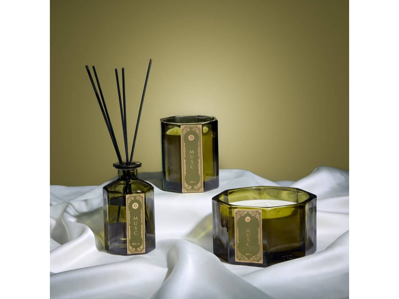  Bougie parfumée lucien hexagonale 265g musc LUCIEN - Conforama B