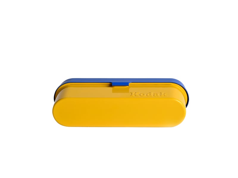  Kodak film case (135) - boîtier compact en acier pour 5 rouleaux de film 135 mm, capot amovible, design années 70, protection poussière et humidité - bleu  - Conforama D