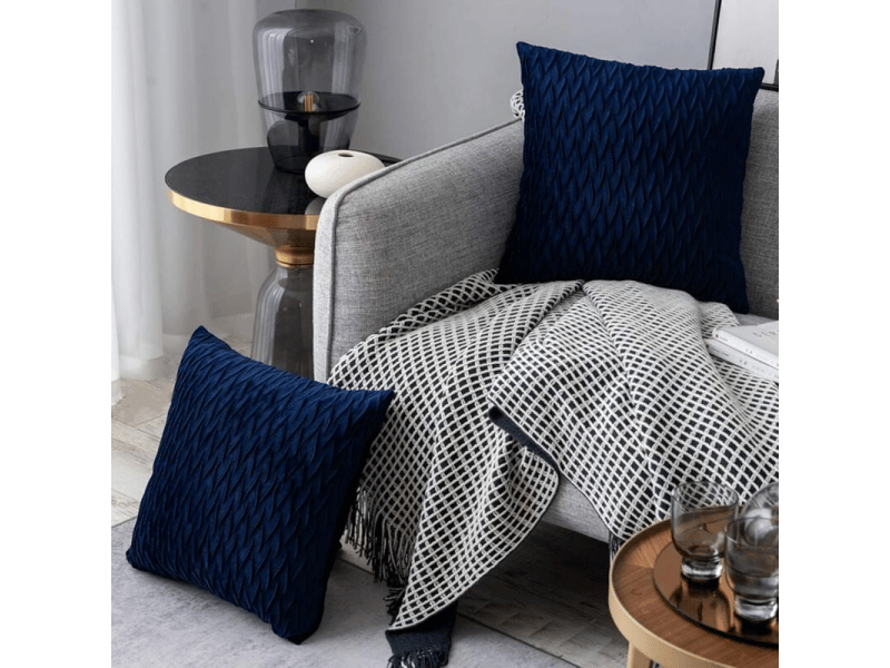  Lot de 2 housses coussin en velours 45 x 45 cm pour salon canapé，housses coussin carrés de motif uni décoration chambre, bleu marin  - Conforama C