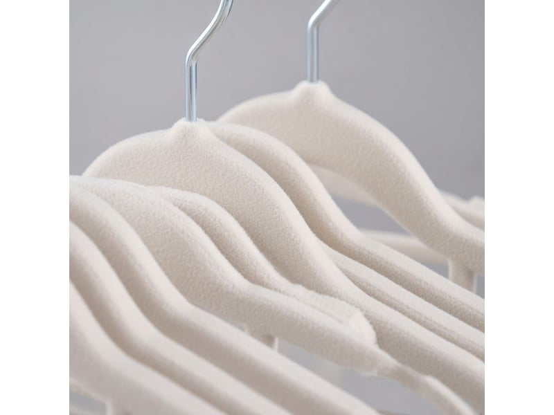  Cintres en velours antidérapants blanc cassé blanc cassé  - Conforama B