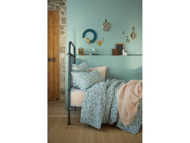  Allison - housse de couette 140x200cm gaze de coton coloris bleu motifs fleurs  - Conforama D