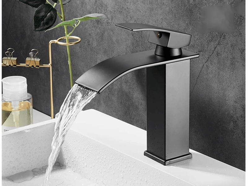 Robinet de lavabo cascade noir, montage sur pont, mélangeur eau chaude et froide, poignée unique, trou unique, noyau en aluminium  - Conforama D