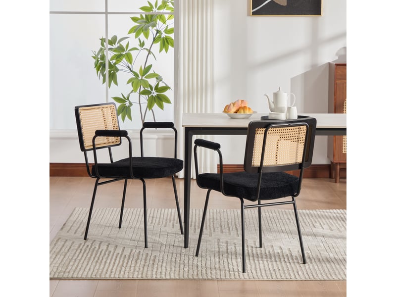  Lot de 2 chaises de salle à manger, chaise noire avec accoudoirs, dossier aspect rotin et pieds en métal  - Conforama B