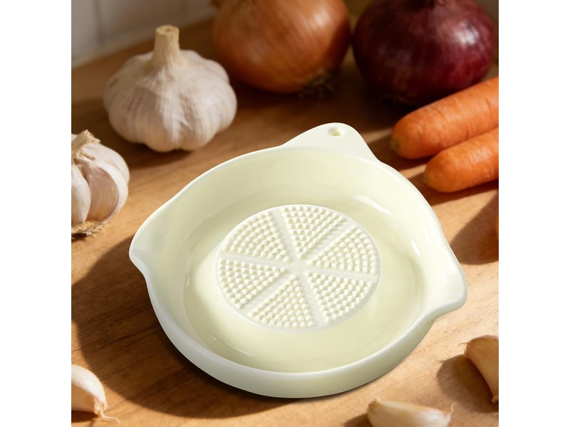  Gadget de broyeur d'ail, de broyeur avec fonction antidérapante, outil de cuisine robuste, râpe à gingembre avec un design, accessoire de cuisine  - Conforama D