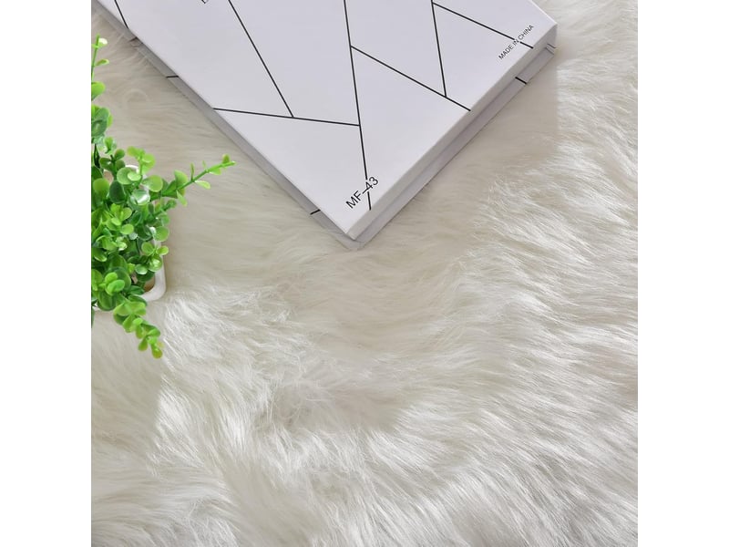  Blanc peau de 60x120 cm ado chambre fluffy shaggy moumoute poil long DNUIT001620M-SCM - Conforama E