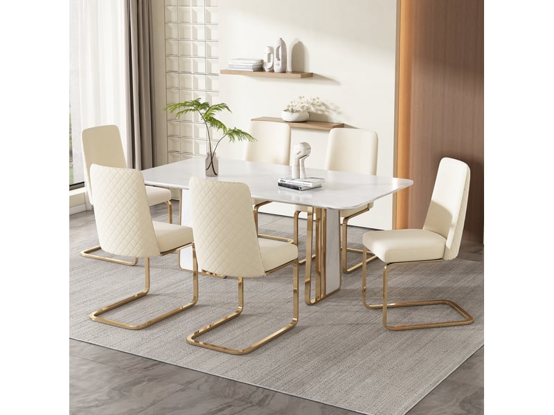  Chaise de salle à manger lot de 4 avec dossier matelassé en losanges et pieds métalliques dorés en velours beige  - Conforama D