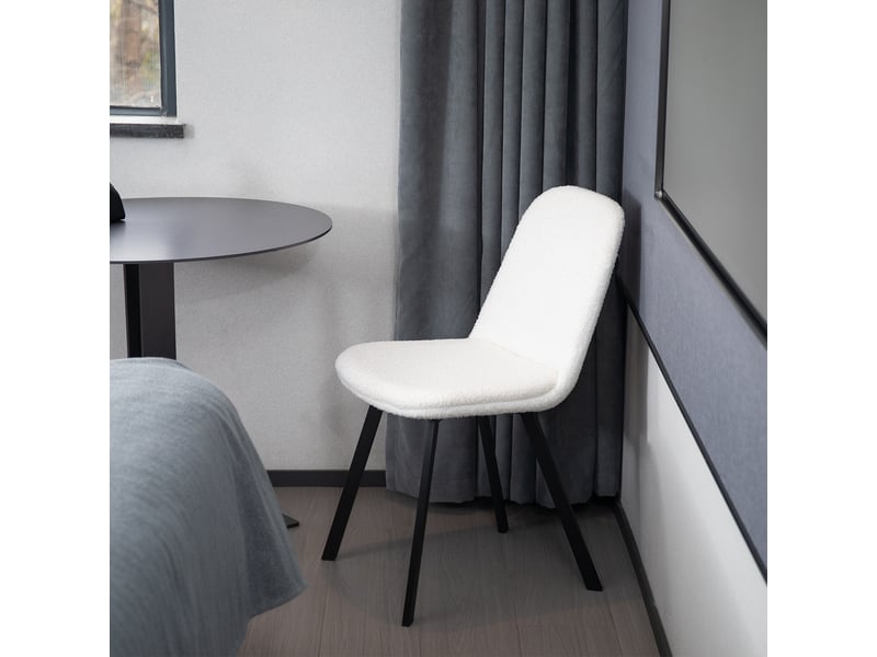  Lot de 2 chaises de salle à manger en tissu teddy beige avec structure en métal  - Conforama D