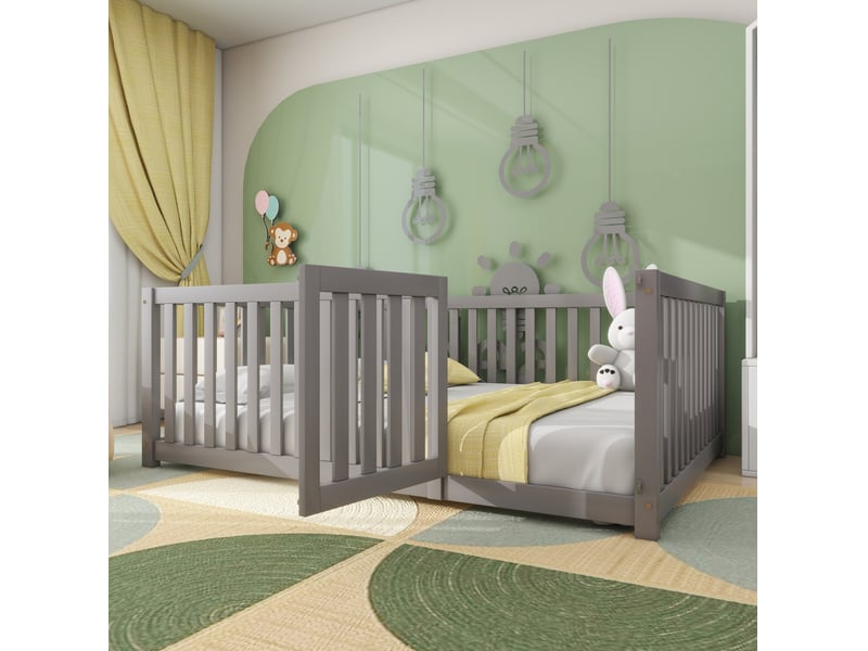 Lit au sol enfant 140x200cm, lit bas sans lattes, barrière, porte ludique, pin, design épuré, gris sans matelas  - Conforama D