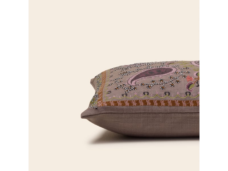  Housse de coussin en broderie paisley  mandana 26424 - Conforama C