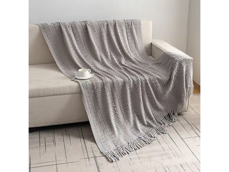  Plaid gris à motifs et franges 127 x 180 cm pazi PD010-GRI-127 - Conforama A