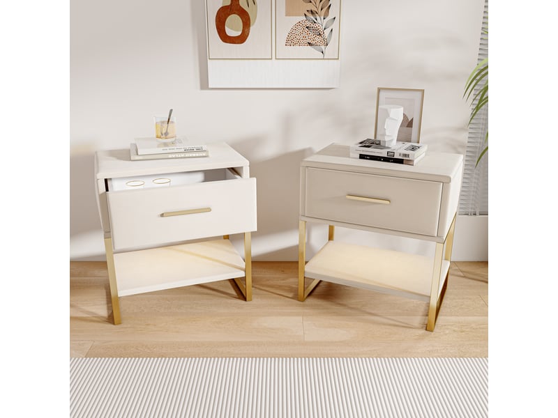  Table de chevet en velours (lot de 2), poignées et pieds dorés, 40 x 31 x 50 cm, beige  - Conforama C