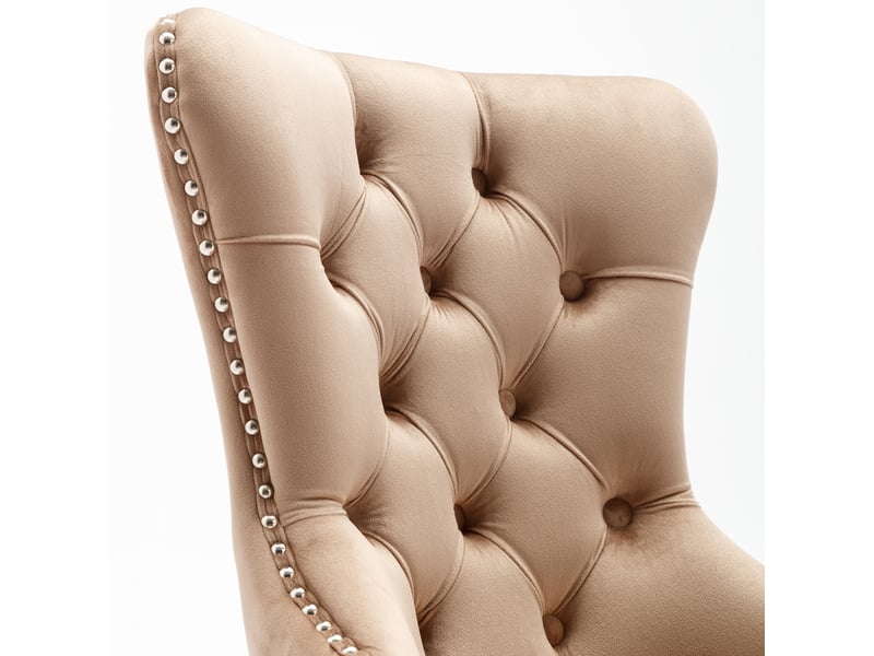 Lot de 4 chaises de salle à manger velours brun, pieds bois massif, clous décoratifs, poignée au dossier, style chic  - Conforama D
