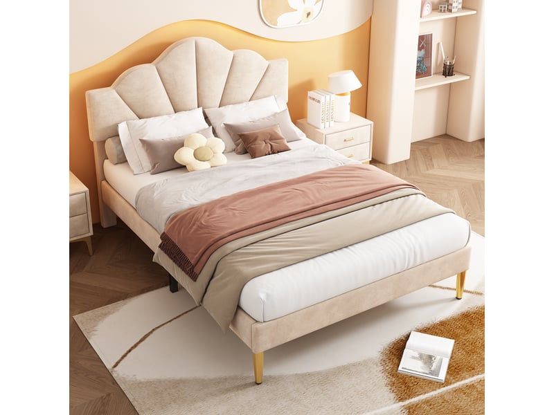  Lit double capitonné 140x200 cm avec tête coquillage réglable, pieds dorés et sommier à lattes, velours beige  - Conforama B