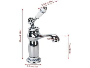 Robinet rétro pour lavabo, laitoncéramique argenté, design vintage. Pour cuisinesalle de bain, eau froidechaude. Décoration élégante et durable.