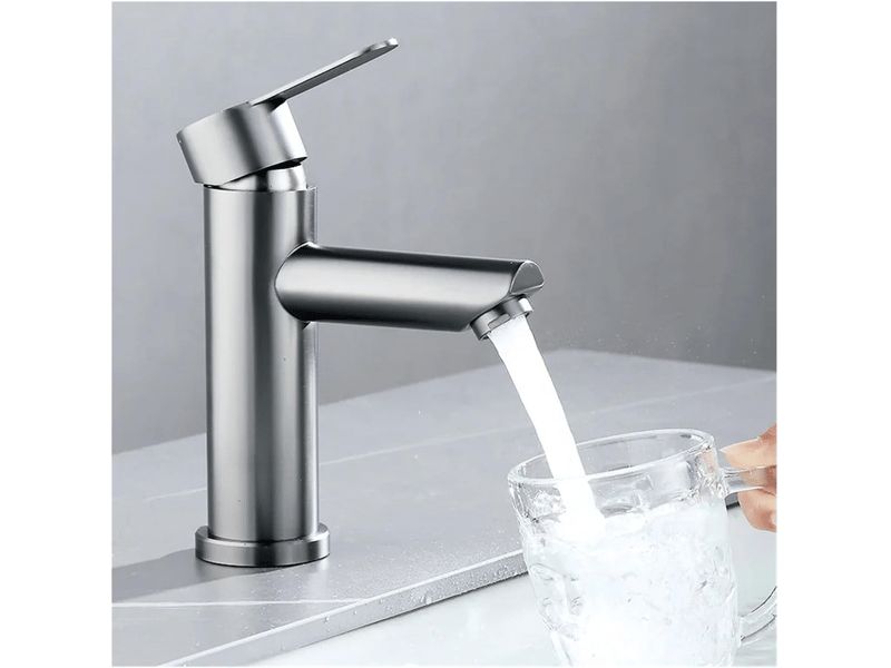  Robinet mitigeur eau chaude et froide, bec droit en acier inoxydable gris, eau chaude et froide, monotrou, avec flexible de 60 cm  - Conforama D