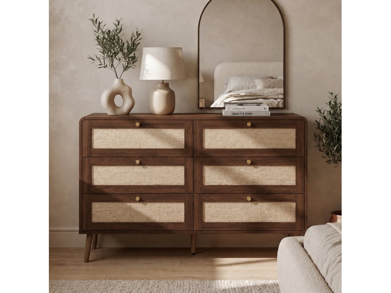  Commode 6 tiroirs façades effet rotin, coins arrondis et pieds hauts pour chambre en mdf noyer 120 × 40 × 80 cm  - Conforama D
