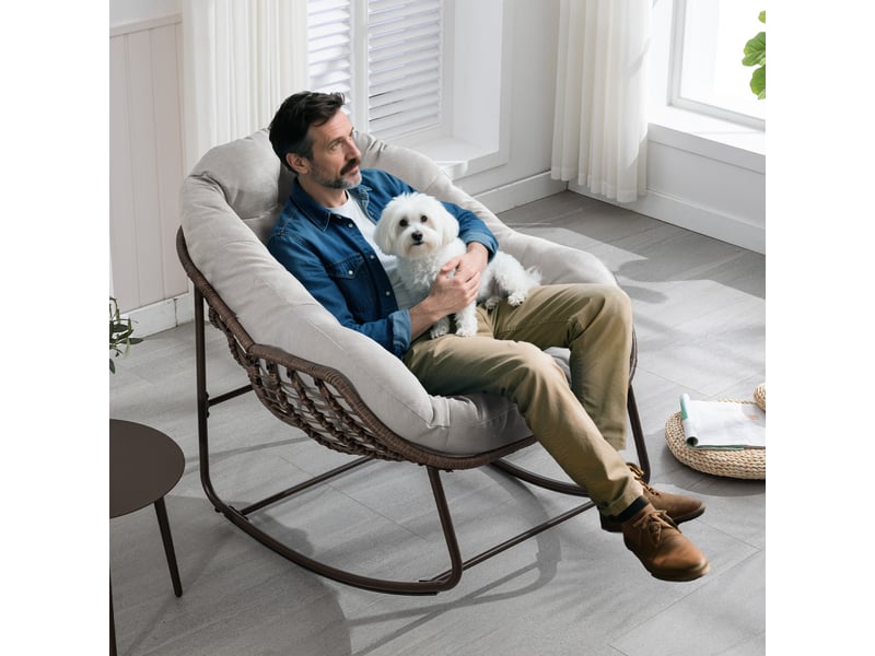  Cocon - lot de 2 fauteuils à bascule en rotin naturel – forme œuf et coussins gris clair – confortable pour salon, véranda ou chambre  - Conforama D