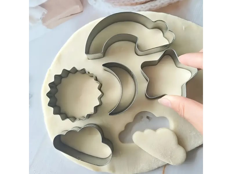  Emporte-pièce en forme de croissant de lune, acier inoxydable NO Commercial reference - Conforama B