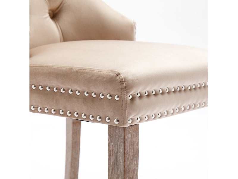  Lot de 4 chaises de salle à manger en velours beige avec clous décoratifs, pieds en bois réglables, dossier anneau  - Conforama E