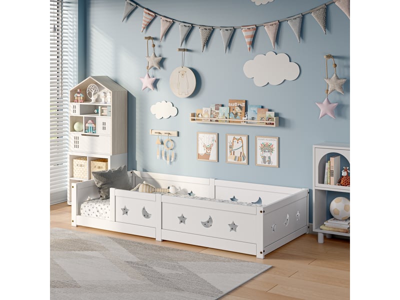  Lit montessori enfant 140x200 cm avec barrières de sécurité étoiles et lune, lit au sol, lit 2 place, bois de pin, blanc, sans matelas  - Conforama W