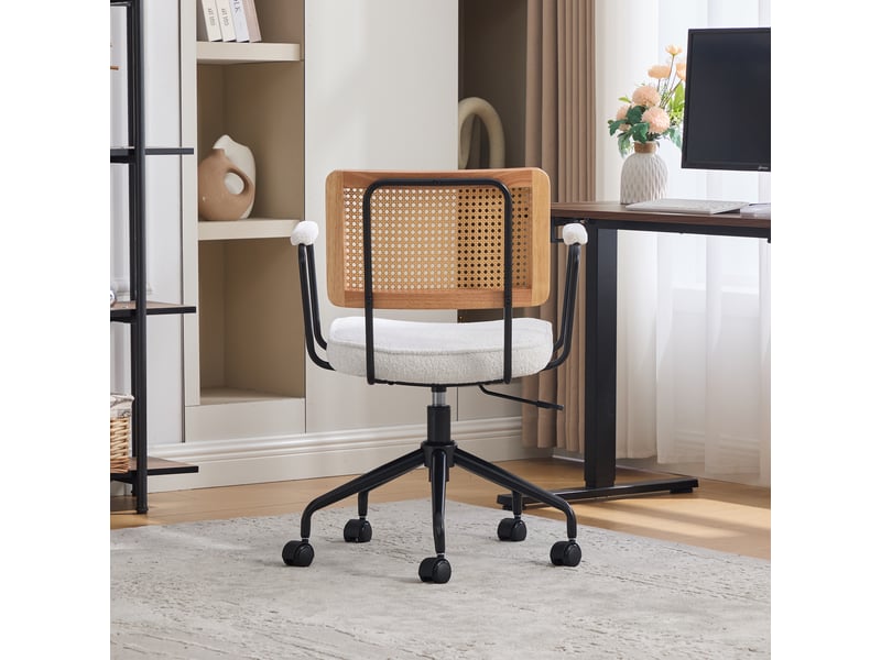 Chaise de bureau rotin vintage ivoire, chaise pivotante réglable avec accoudoirs bois et roulettes - Conforama R
