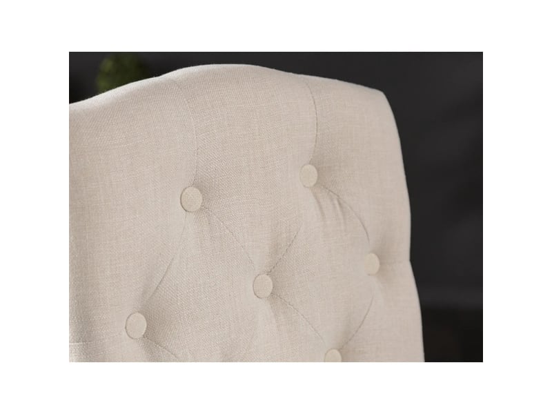  Lot de 2 chaises regina beige capitonnées – haut dossier chesterfield et pieds en bois massif  - Conforama E