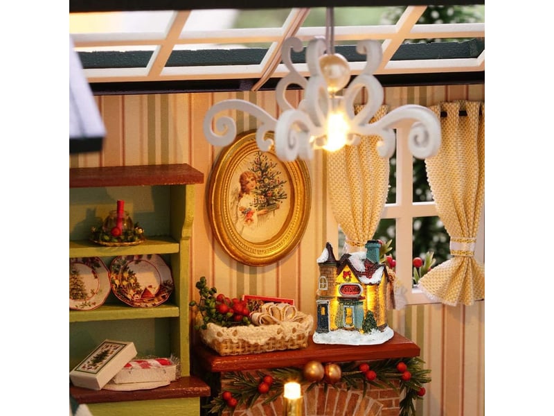  Lot de 6 miniatures village de noël lumineux – décoration intérieure, 4x6,5x9 cm  - Conforama C