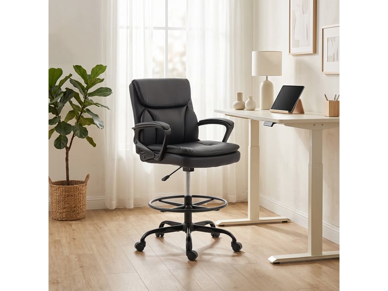  Fauteuil de bureau pivotant en similicuir, réglable en hauteur, dossier haut, accoudoirs, idéal pour étudier, noir  - Conforama D