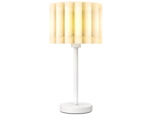Lampe de table style rétro. Lampe de chevet. Abat-jour en plastique. Interrupteur à bouton-poussoir. Blanche.