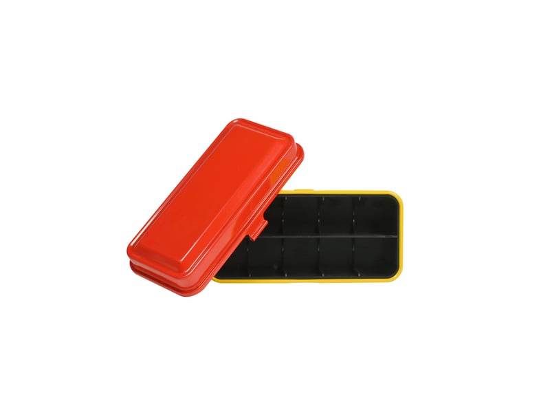 Kodak film case (120135) - boîtier compact en acier pour 8 rouleaux de film 120 ou 10 rouleaux de film 135, capot amovible, finition mate, design moderne, protection poussière et humidité - rouge - Conforama E