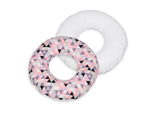 Coussin rond post natal triangles roses – blanc