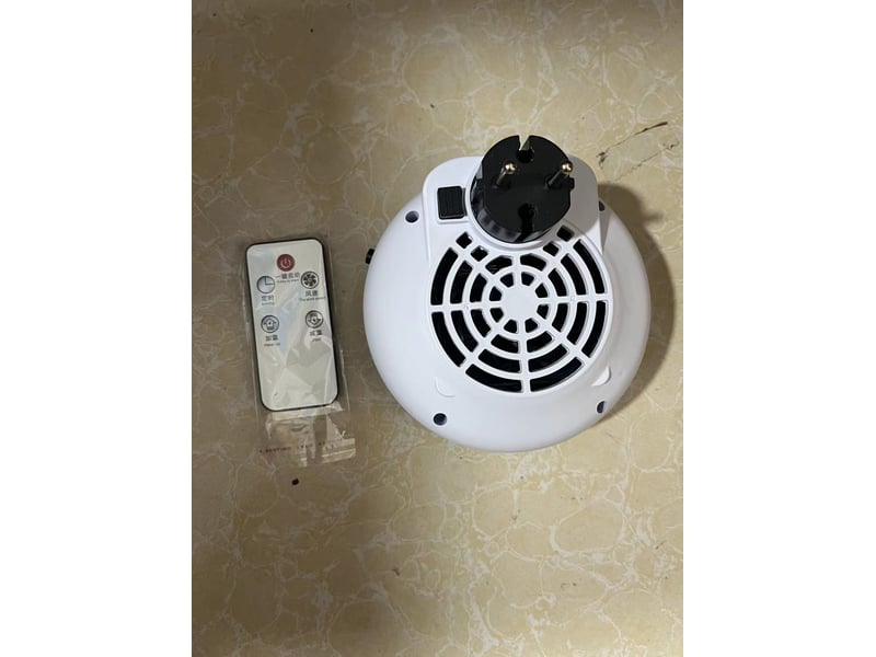  Chauffage céramique avec télécommande 350-400 w, plastique, blanc, multicolore  - Conforama B