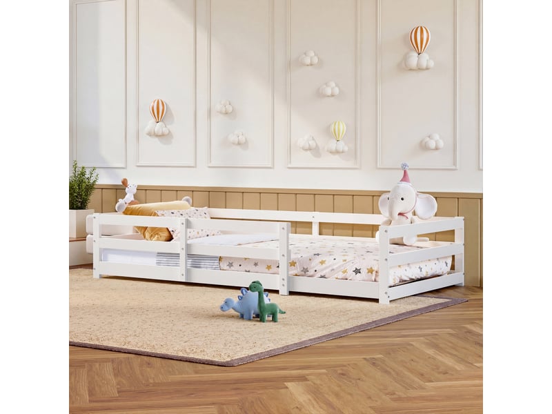 Lit montessori 90x200 cm blanc en pin massif avec barrière périphérique 40 cm, sommier à lattes inclus, matelas non inclus - Conforama C
