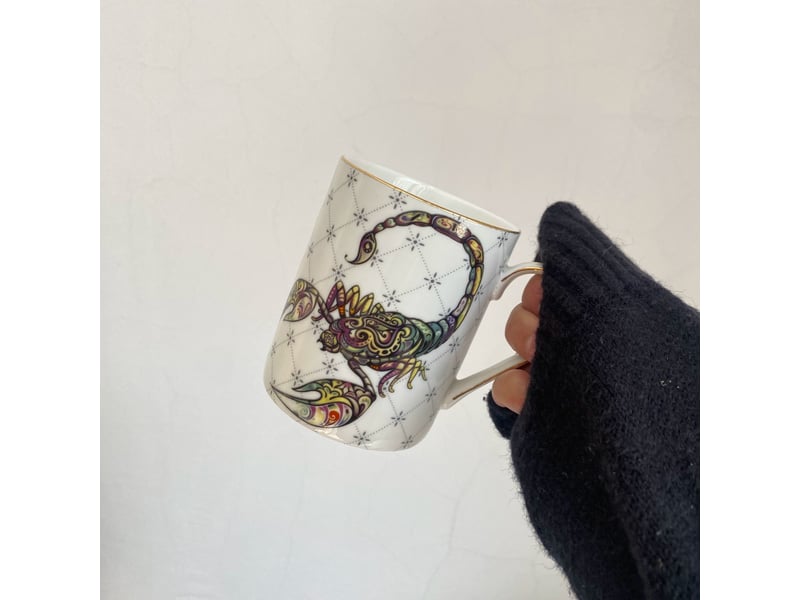  Mug à motif quadrillé et scorpion, 350 ml  - Conforama B