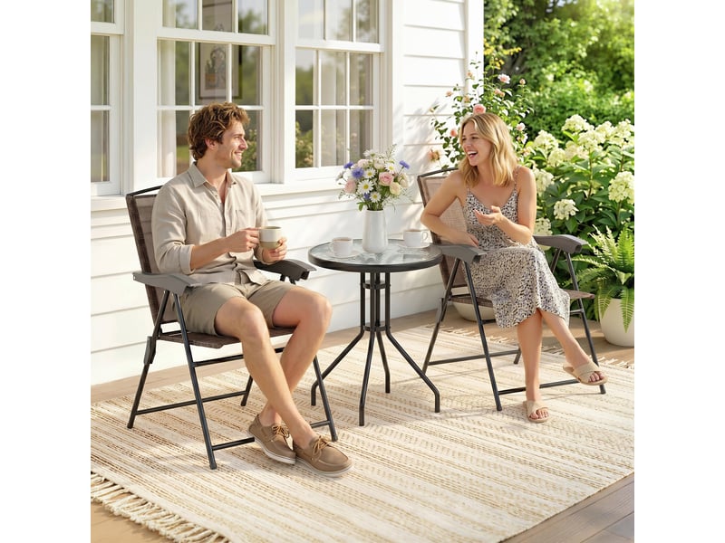  Ensemble de mobilier d'extérieur 3 pièces comprenant une table basse et deux chaises, pliable et réglable, en textilène marron.  - Conforama C