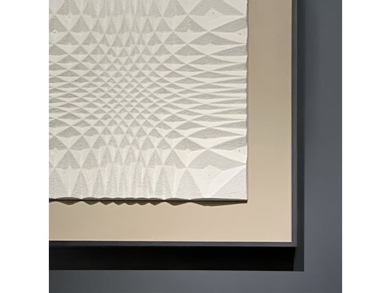  Tableau peinture à l'huile relief carré cadre aluminium noir - 50x50  - Conforama C