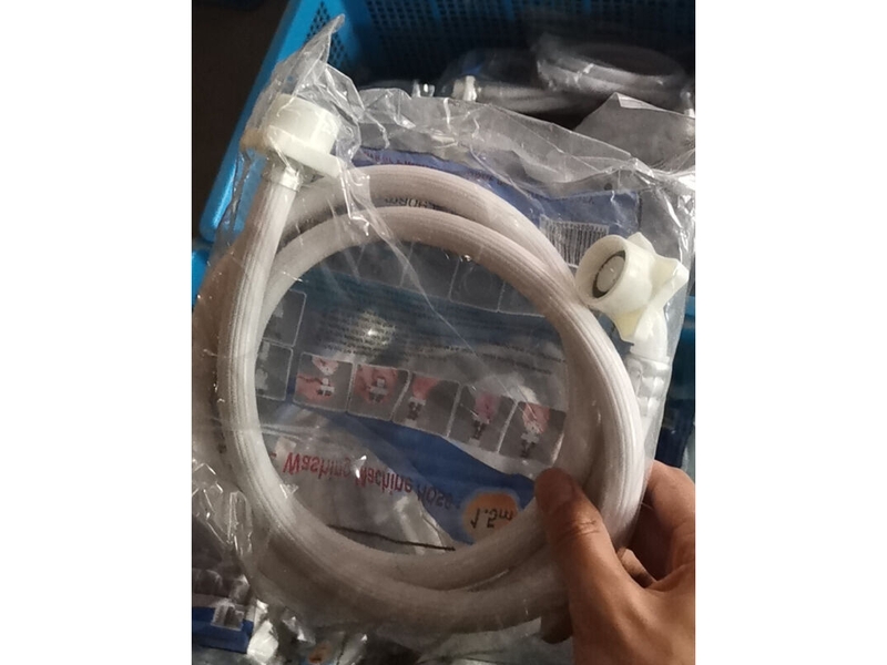  Tuyau d'arrivée d'eau lave-linge et lave-vaisselle 2 m  - Conforama E