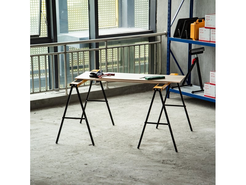  Lot de 2 tréteaux pliables 99,5 x 50 x 78 cm orange et noir en acier, supports stables pour sciage du bois  - Conforama B