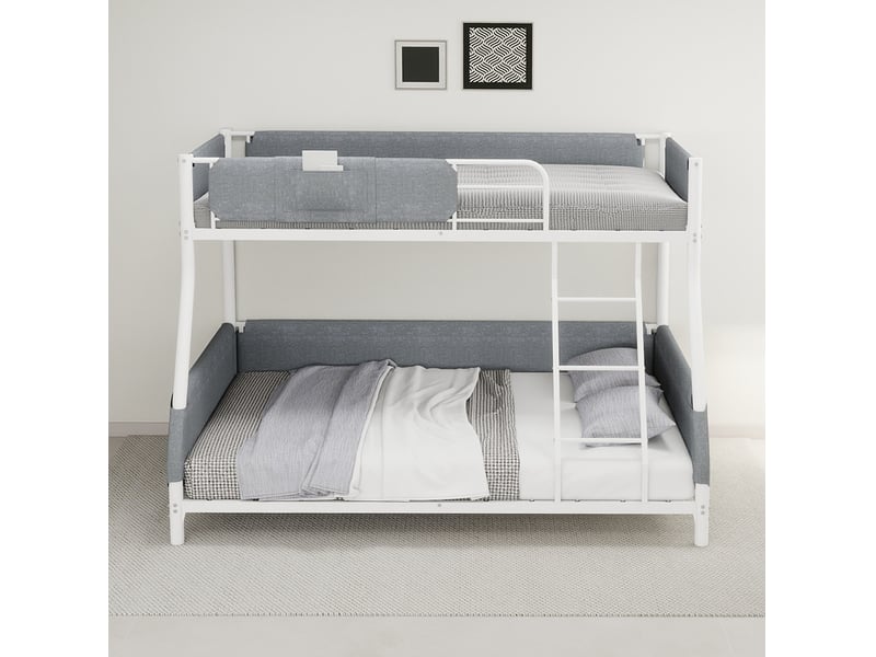  Lit superposé en fer blanc ancien, couchages 90x190 cm et 140x190 cm  - Conforama E