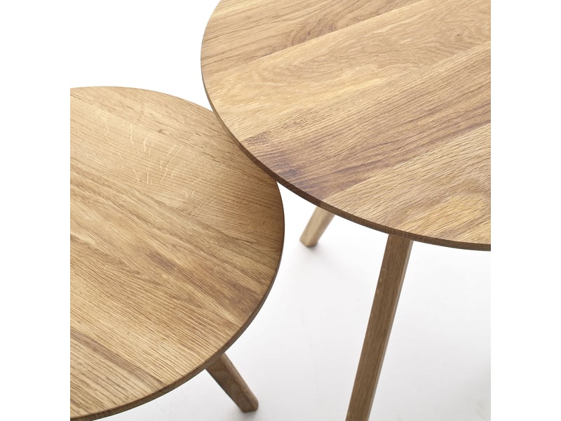  Lot de 2 tables d'appoint rondes 50 et 40 cm en chêne noueux massif  - Conforama D