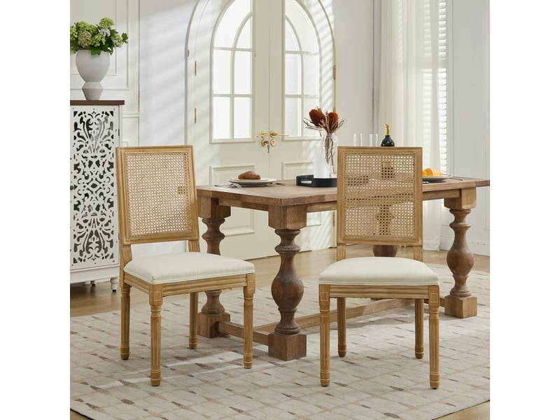  Lot de 2 chaises de salle à manger style ferme française, dossier carré en rotin tressé, assise en lin à ressorts, bois massif patiné  - Conforama B