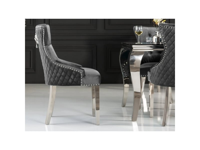 Lot de 2 chaises chesterfield regina grises en velours matelassé – tête de lion argentée, clous décoratifs et pieds en acier  - Conforama E