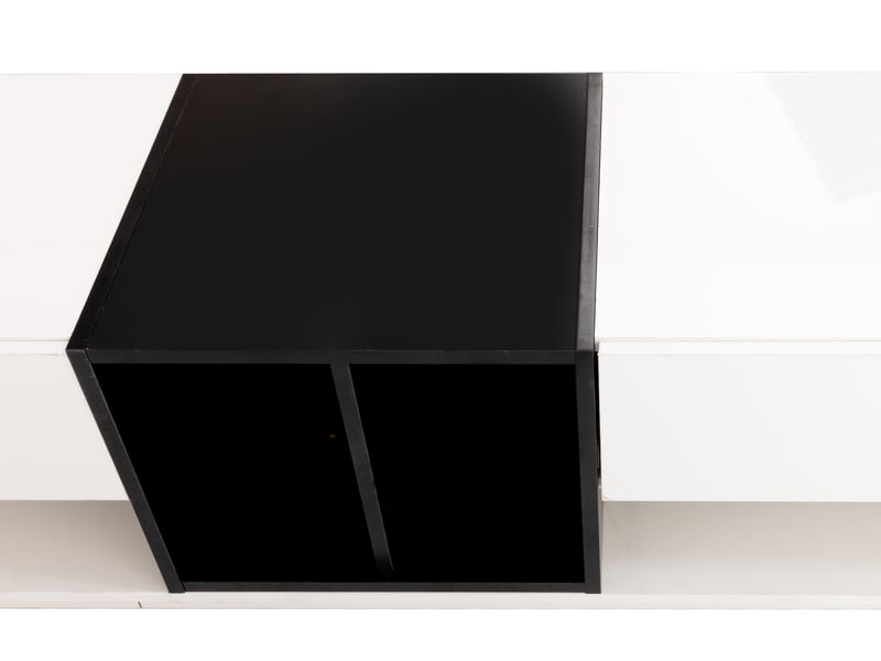 Meuble tv avec 3 tiroirs, 190 x 40 x 42 cm, 2 niches ouvertes, finition brillante et contraste noir et blanc, panneaux de particules, blanc Morn Vibe - Conforama E