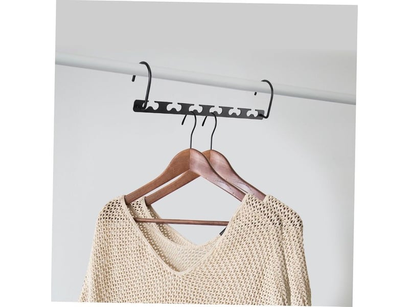  （6pcs）ensemble de 6 cintres en acier inoxydable peu encombrants, design vertical, idéal pour les dortoirs et les petites armoires, avec plusieurs crochets.  - Conforama C