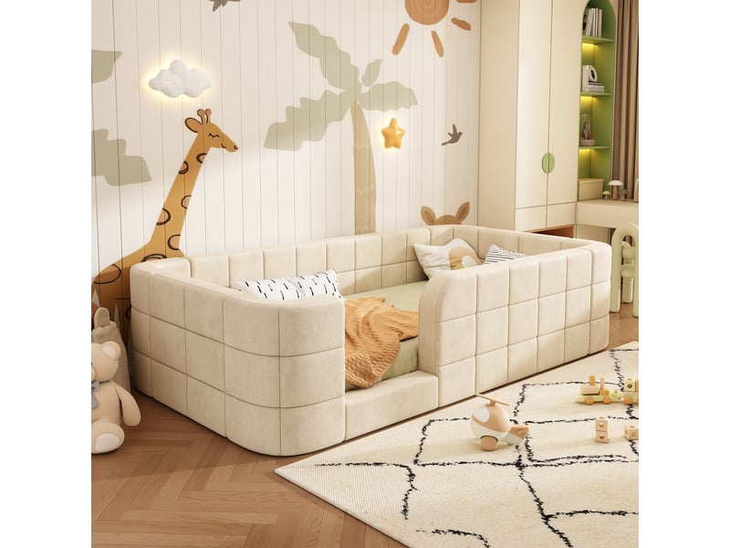  Lit enfant au sol rembourré 90 x 200 cm avec barrière périphérique et entrée basse, sommier à lattes inclus, en tissu chenille beige, sans matelas  - Conforama C