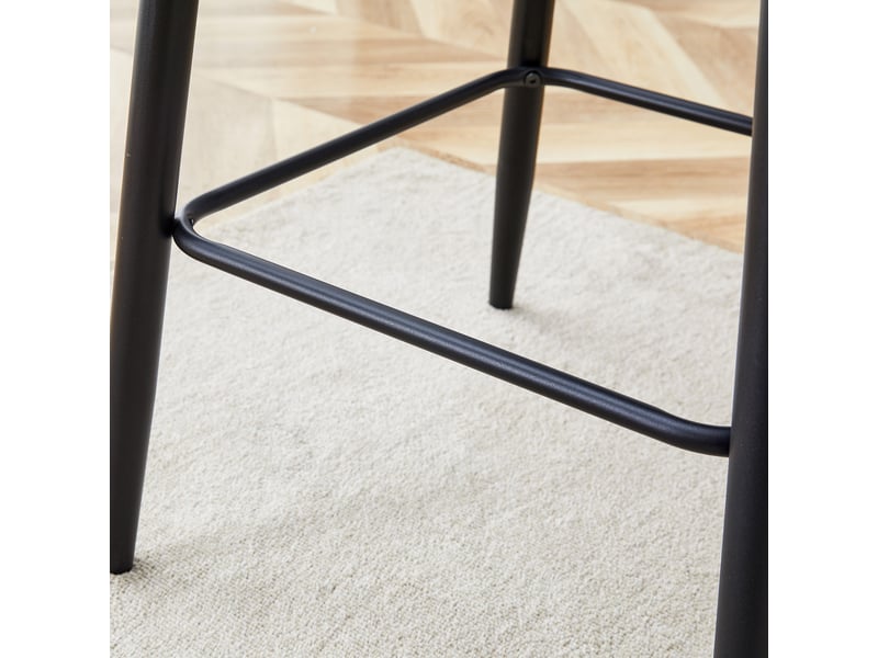 Lot de 2 - tabouret de bar - 42 x 44 x 101 cm-noir - en pu rembourré avec dossier ergonomique, repose-pieds carré et pieds en métal noir - Conforama E