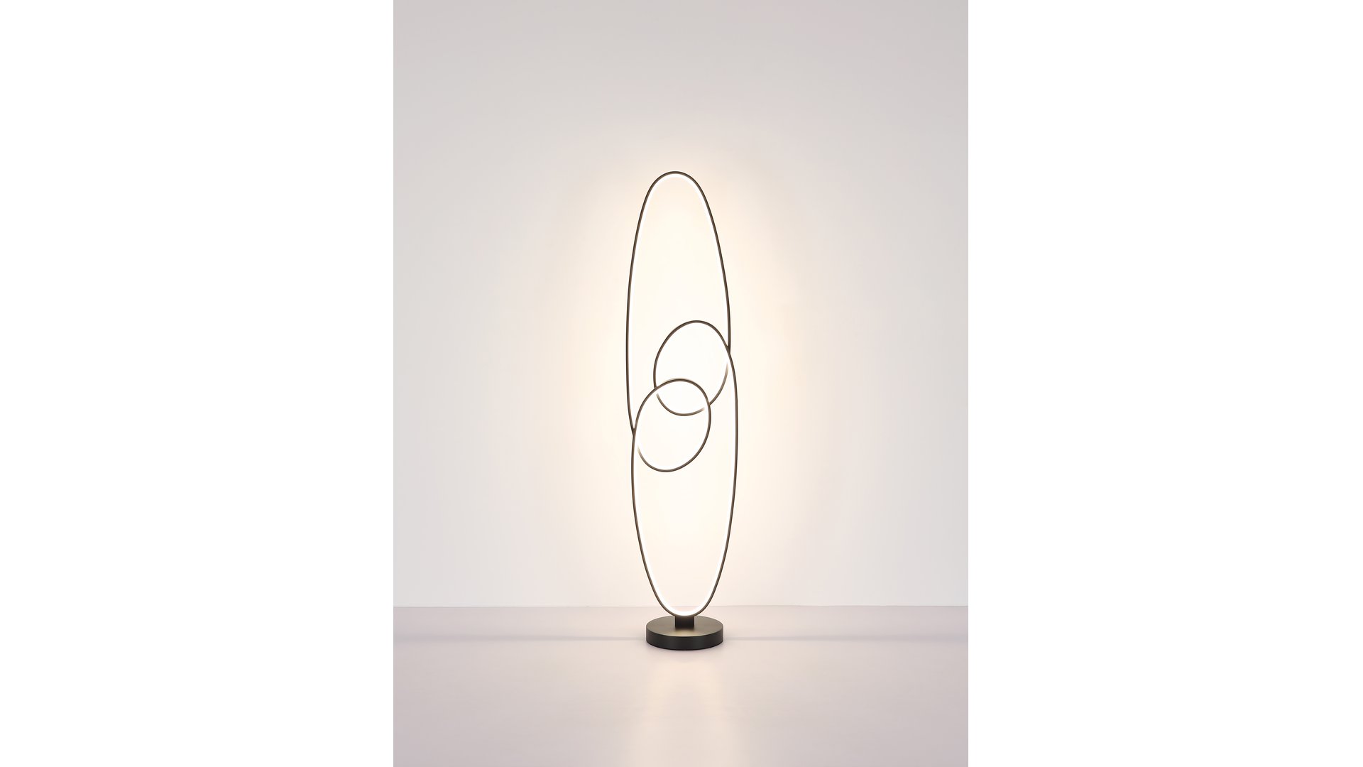 Lampadaire NOVA noir 122 Conforama