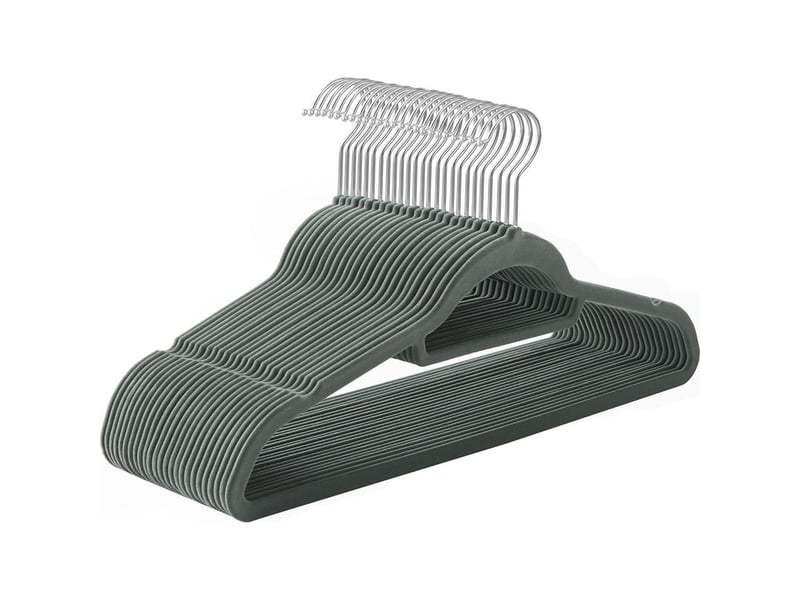  Cintres en velours, lot de 50, antidérapants, épaisseur 0,6 cm, gain de place, crochet pivotant à 360°, longueur 43,5 cm, pour manteaux, chemises, robes, pantalons, gris  - Conforama A