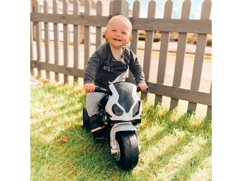  Moto électrique pour enfants (20 kg max.) avec permis bmw, voiture électrique à 3 roues, batterie rechargeable 6 v, blanc et noir, 66 x 37 x 44 cm  - Conforama D
