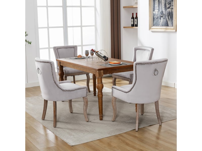 Ensemble de 4 chaises de repas en velours gris, piètement en bois massif et détails cloutés pour cuisine et séjour  - Conforama R